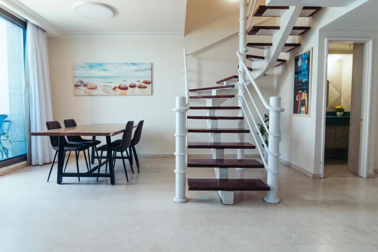 Almog Beach Apartments מגדלי חוף הכרמל חיפה 외부 사진