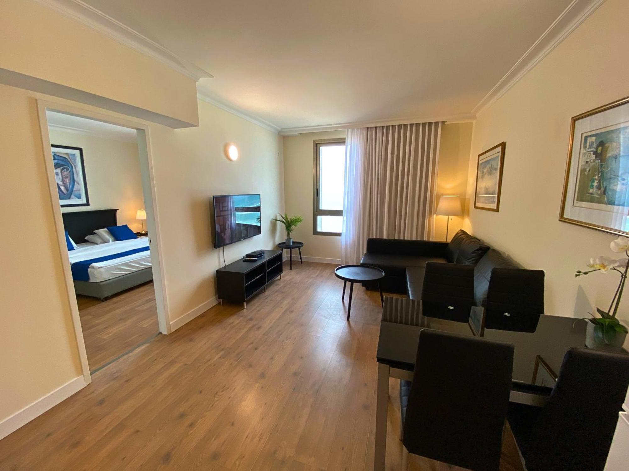 Almog Beach Apartments מגדלי חוף הכרמל חיפה 외부 사진