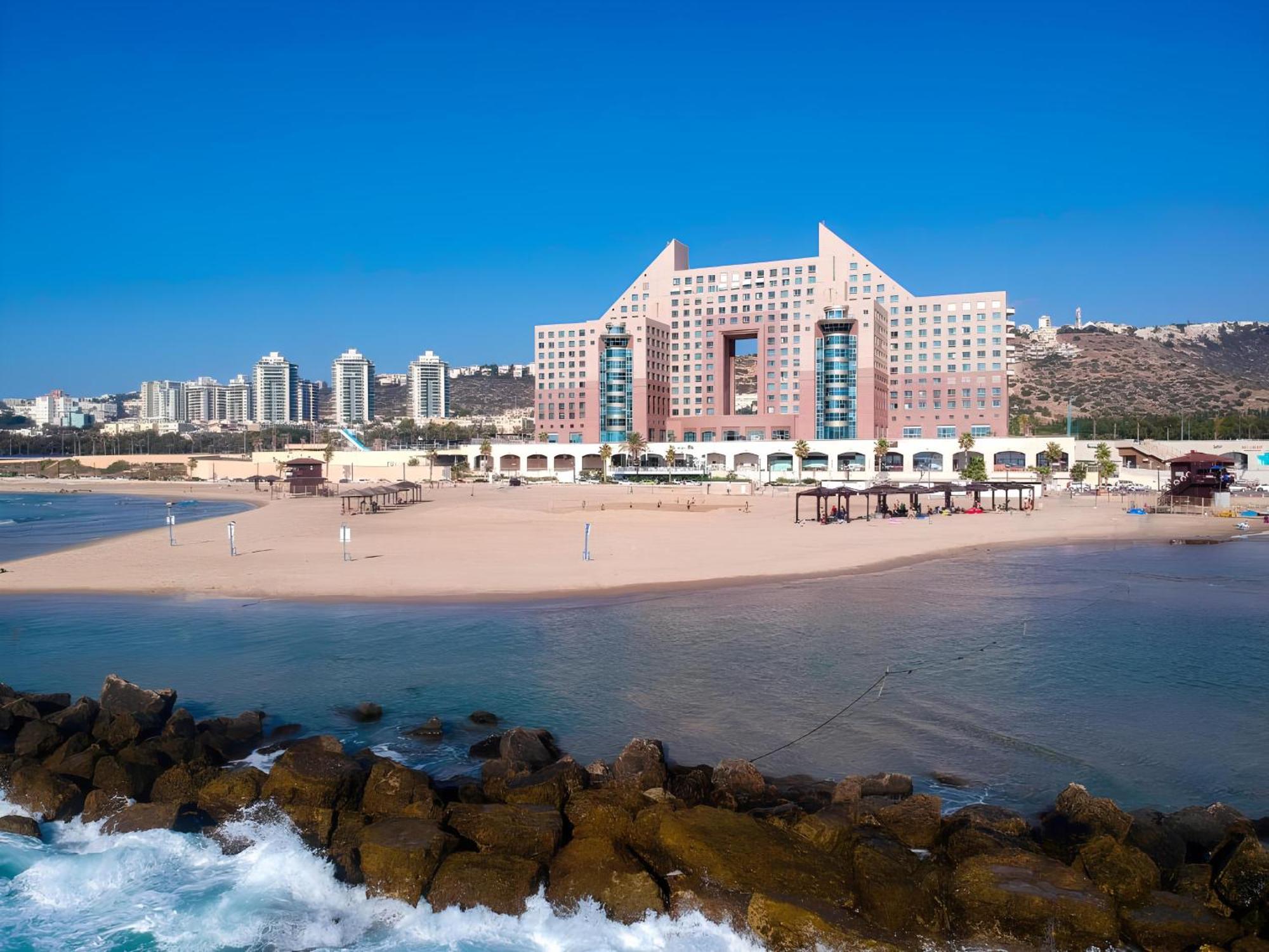 Almog Beach Apartments מגדלי חוף הכרמל חיפה 외부 사진